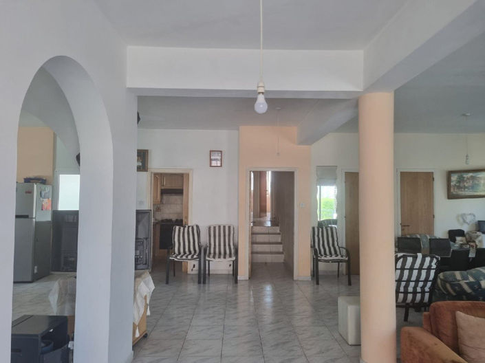 Image No.2-Maison de 4 chambres à vendre à Kato Paphos