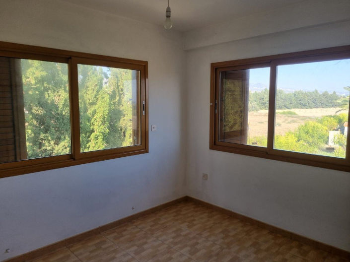 Image No.14-5 Bed House for sale