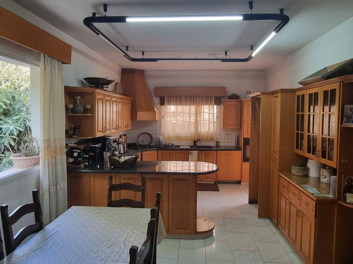 Image No.6-3 Bed House for sale