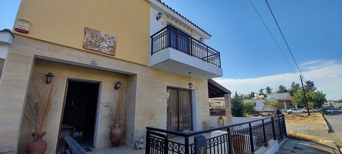 Image No.1-4 Bed House for sale