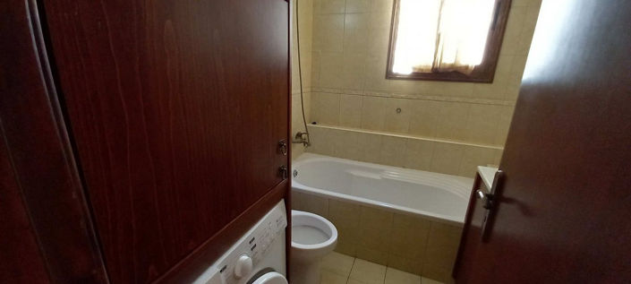 Image No.16-4 Bed House for sale