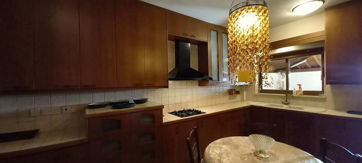 Image No.2-4 Bed House for sale