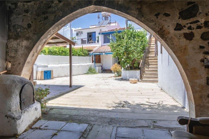 Image No.1-4 Bed Villa for sale