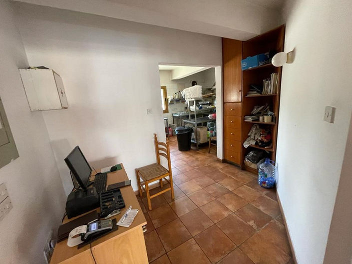 Image No.9-Commercial à vendre à Chlorakas