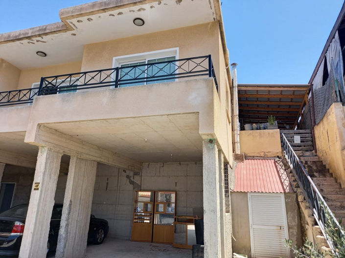 Image No.2-Maison de 4 chambres à vendre à Konia