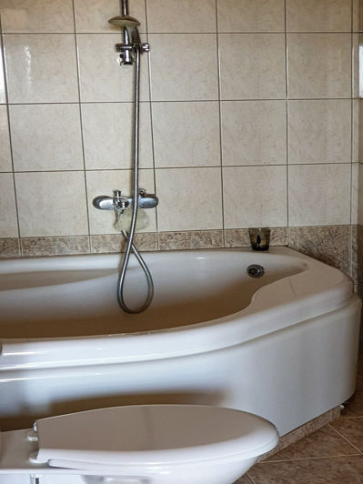 Image No.12-4 Bed House for sale