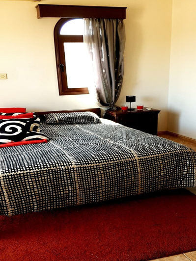 Image No.15-4 Bed House for sale