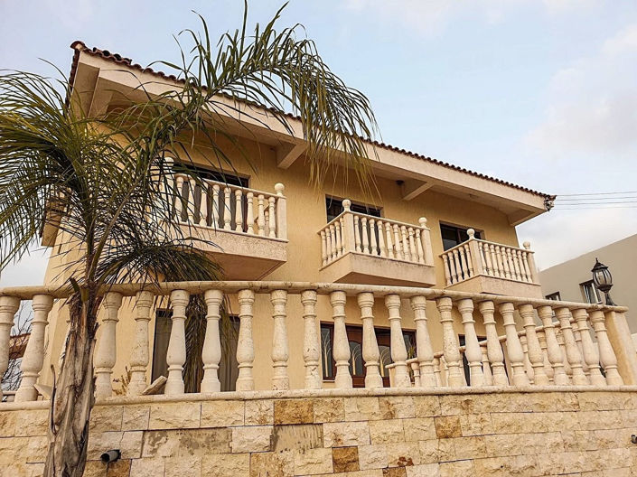 Image No.22-4 Bed House for sale