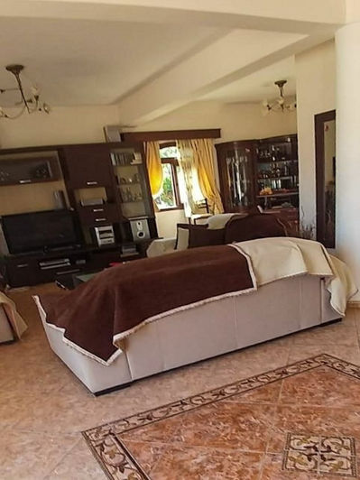 Image No.3-4 Bed House for sale