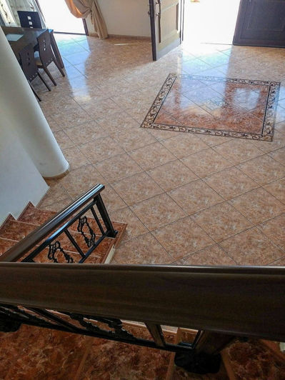 Image No.8-4 Bed House for sale