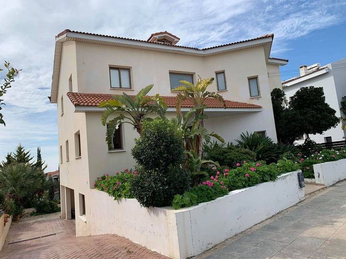 Image No.32-5 Bed Villa for sale