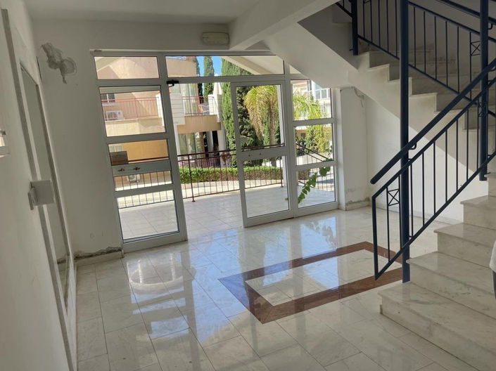 Image No.2-Appartement de 2 chambres à vendre à Kato Paphos