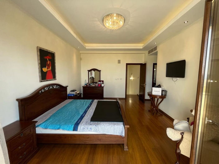 Image No.12-7 Bed Villa for sale