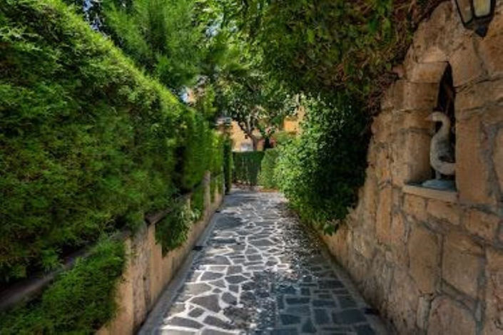 Image No.10-Commercial for sale