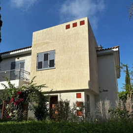 3 Bed Townhouse for sale