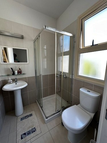 Image No.11-3 Bed Townhouse for sale