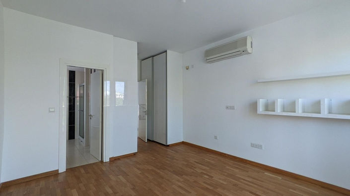 Image No.39-Maison de 4 chambres à vendre à Nicosie