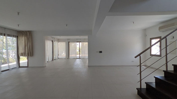 Image No.7-Maison de 4 chambres à vendre à Nicosie