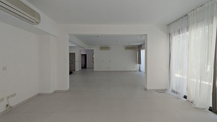 Image No.8-Maison de 4 chambres à vendre à Nicosie