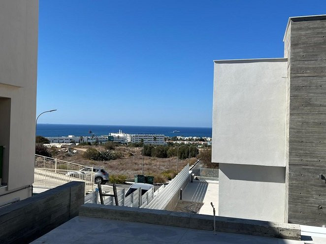 Image No.10-3 Bed Villa for sale