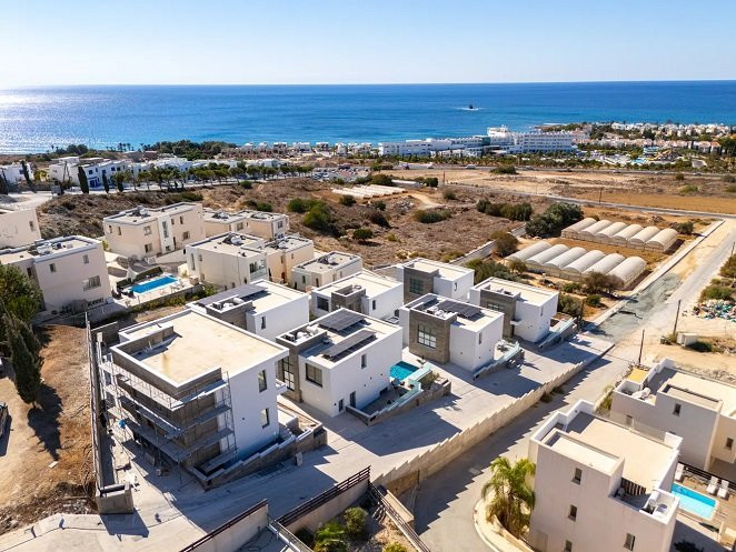 Image No.3-3 Bed Villa for sale