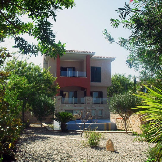 Image No.1-Villa de 4 chambres à vendre à Lachi