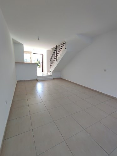 Image No.13-2 Bed Townhouse for sale