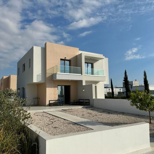 Image No.1-3 Bed Villa for sale