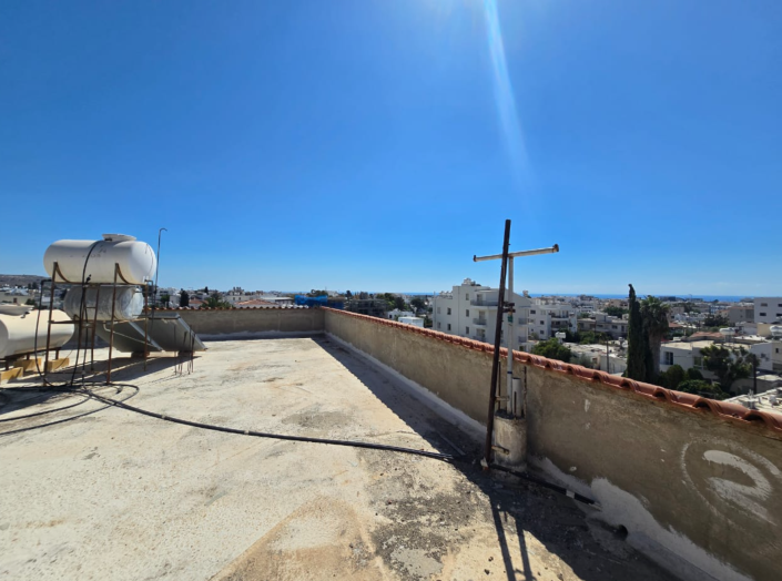 Image No.23-12 Bed Property for sale