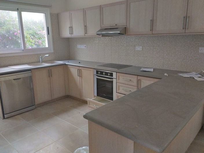 Image No.2-Villa de 3 chambres à vendre à Konia