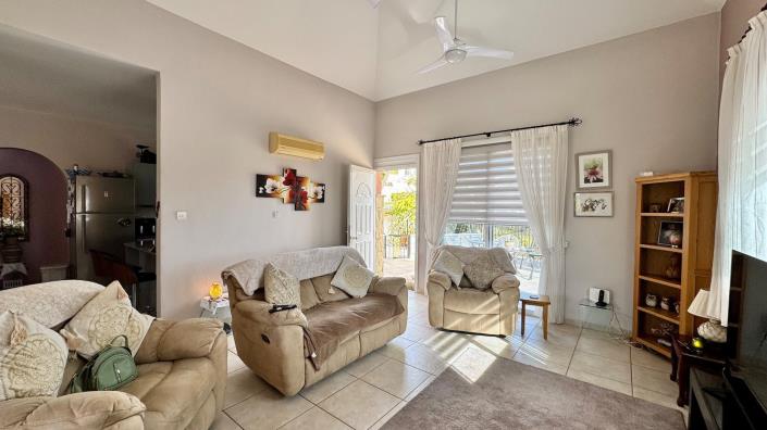 Image No.9-Bungalow de 3 chambres à vendre à Peyia