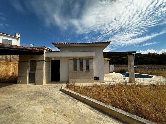 Image No.10-3 Bed Villa for sale