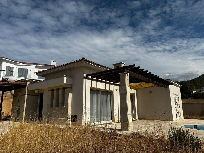 Image No.2-3 Bed Villa for sale