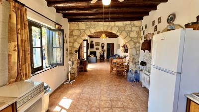 2-BED-STONEHOUSE-FOR-SALE-IN-GIOLOU-PAPHOS-CYPRUS--6-