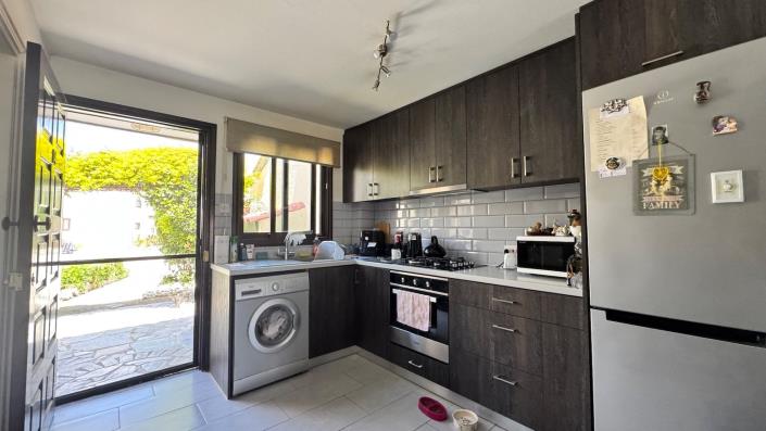 Image No.3-2 Bed Townhouse for sale