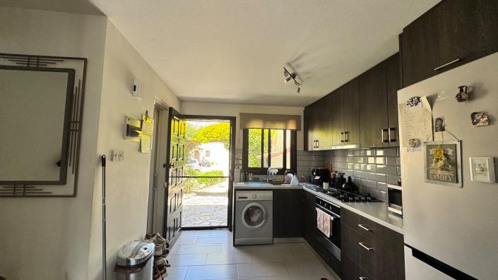 Image No.4-2 Bed Townhouse for sale