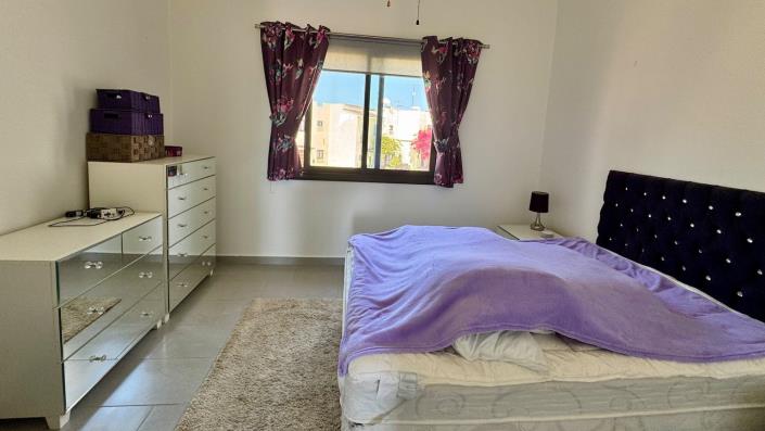 Image No.14-2 Bed Townhouse for sale