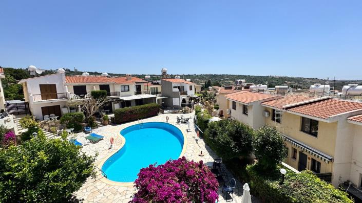 Image No.21-2 Bed Townhouse for sale