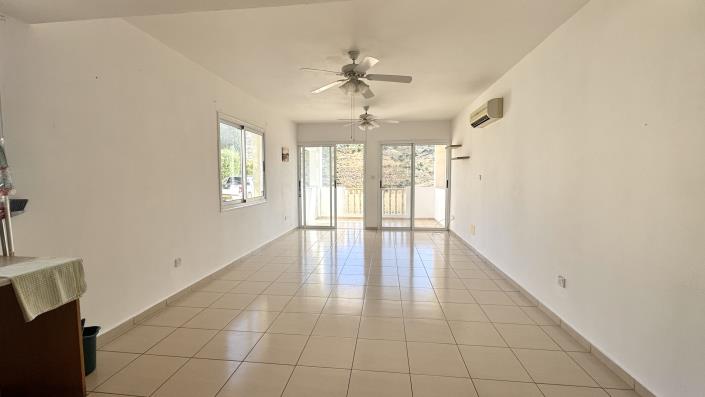 Image No.6-Appartement de 2 chambres à vendre à Peyia