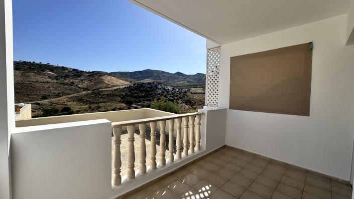 Image No.8-Appartement de 2 chambres à vendre à Peyia