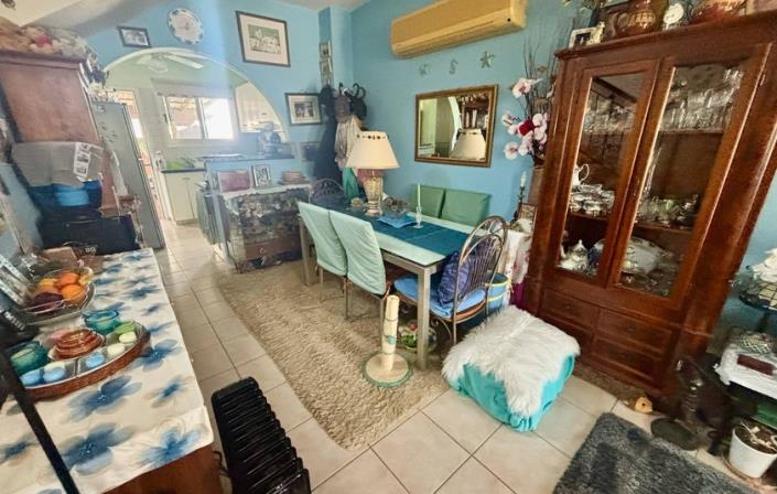 Image No.6-2 Bed Townhouse for sale