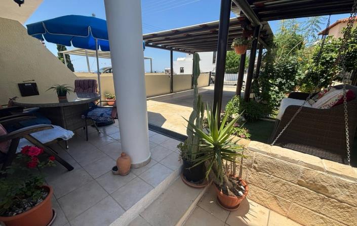 Image No.20-2 Bed Townhouse for sale