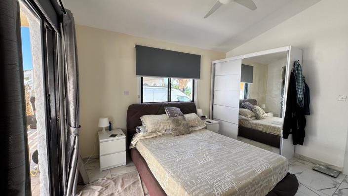 Image No.15-2 Bed Bungalow for sale