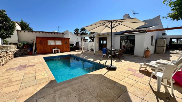 Image No.1-2 Bed Bungalow for sale