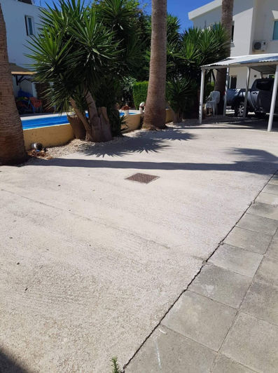 Image No.12-3 Bed Townhouse for sale