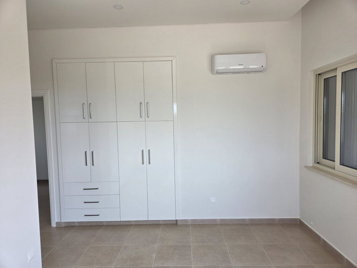 Image No.12-3 Bed Villa for sale