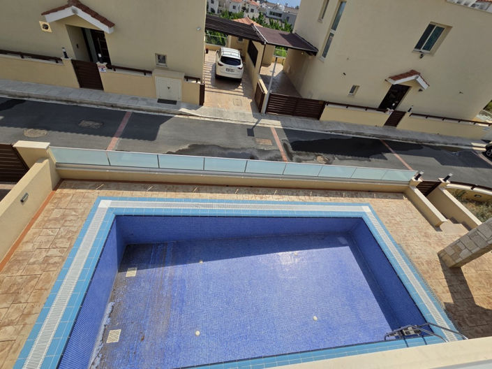 Image No.19-3 Bed Villa for sale