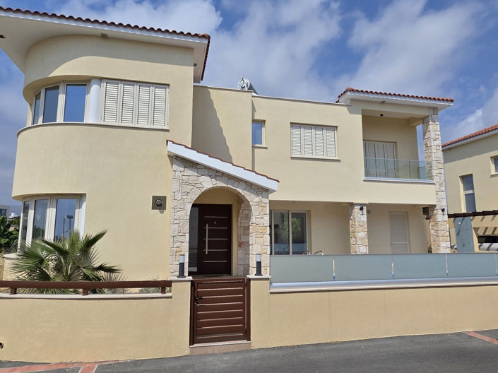 Image No.26-3 Bed Villa for sale