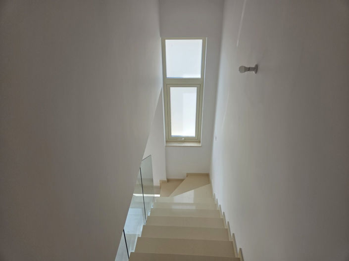 Image No.9-3 Bed Villa for sale