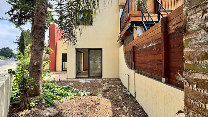 Image No.11-3 Bed Townhouse for sale